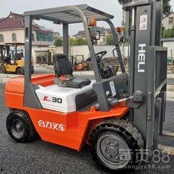 国产叉车42吨视频