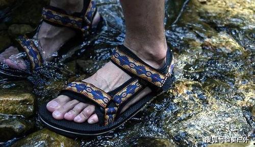 国产凉鞋测评视频大全